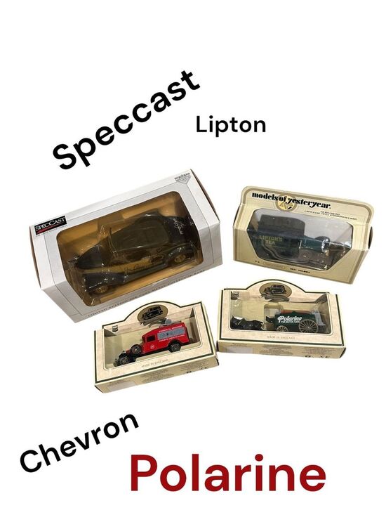 Chevron Other - Diecast Car Bundle - green, Black & Red Models